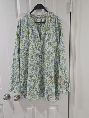 GAP Blue and Lime Floral Print Shirt